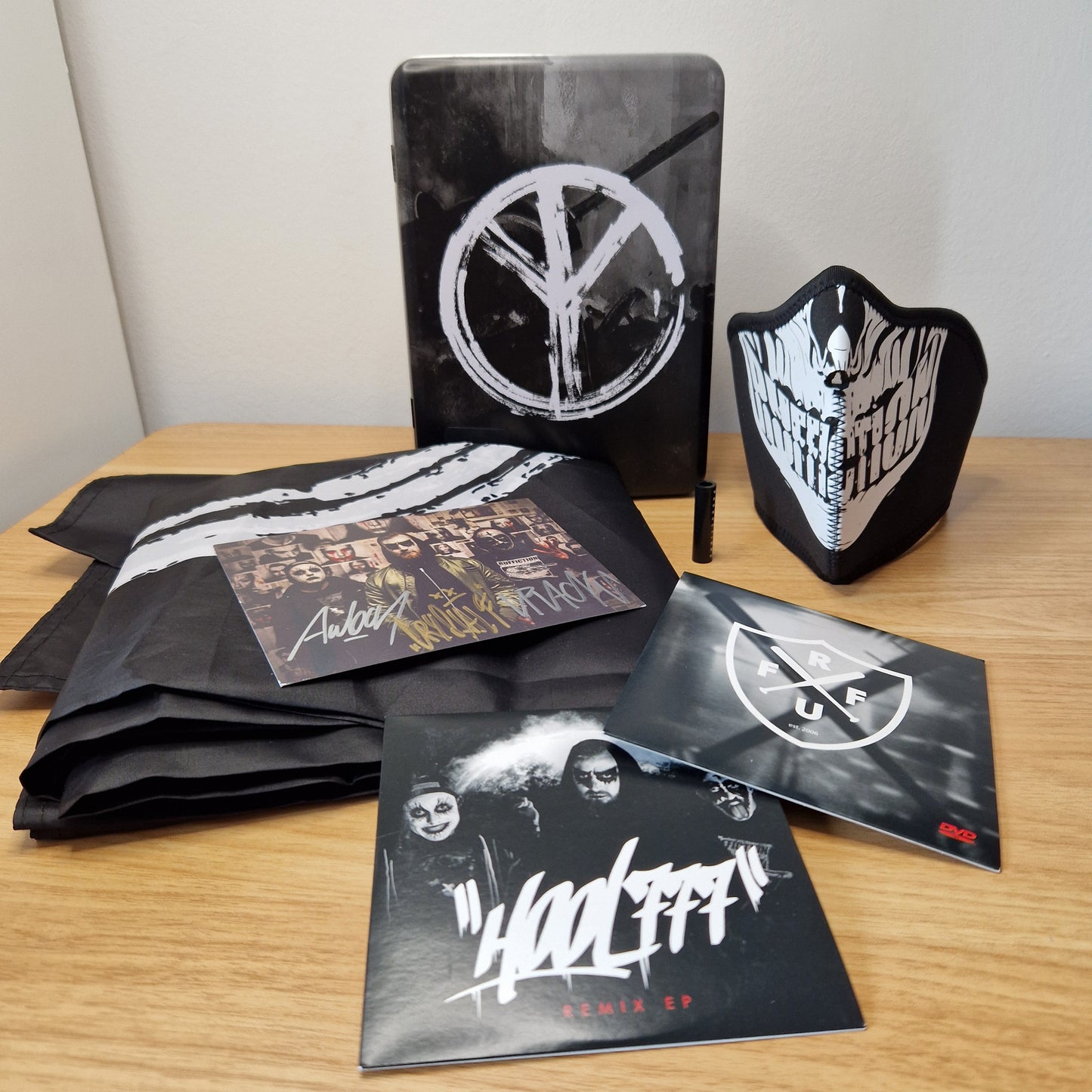 Ruffiction - Frieden Limited Edition unvollständig