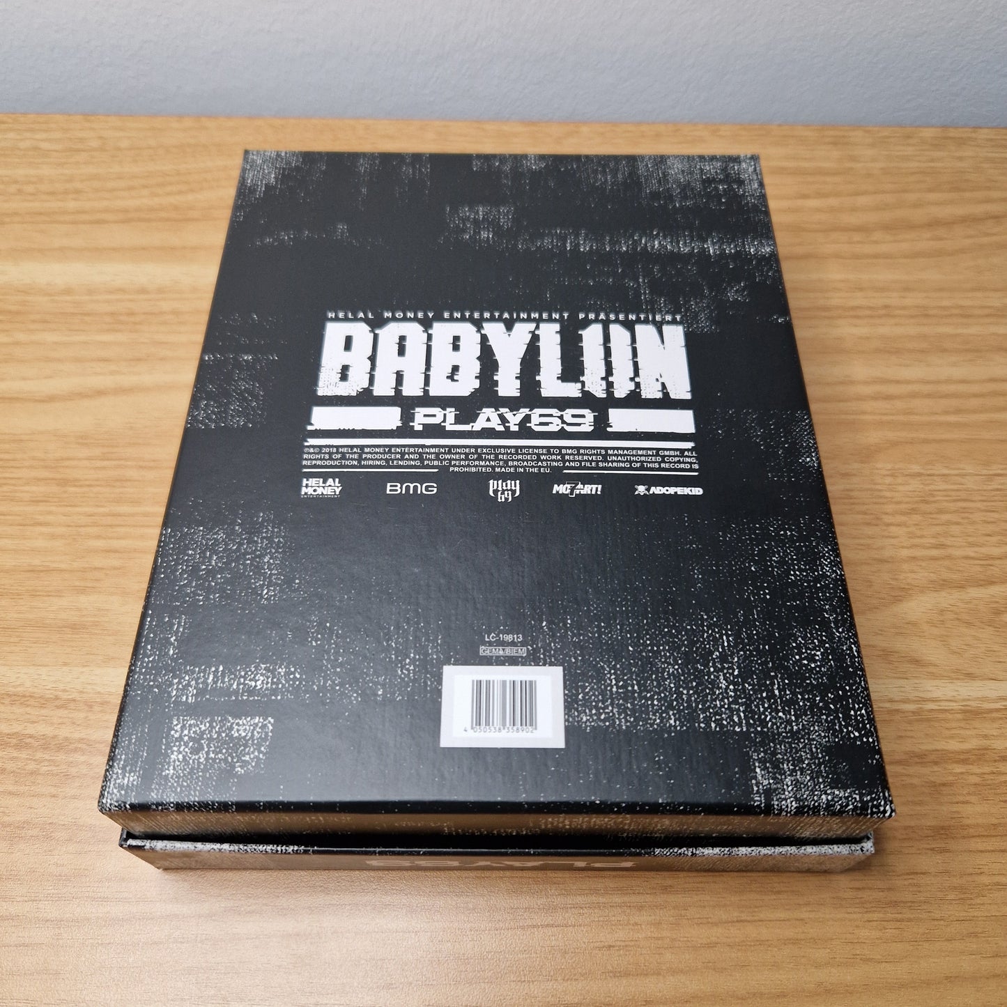 Play69 - Babylon Box-Set Mütze fehlt
