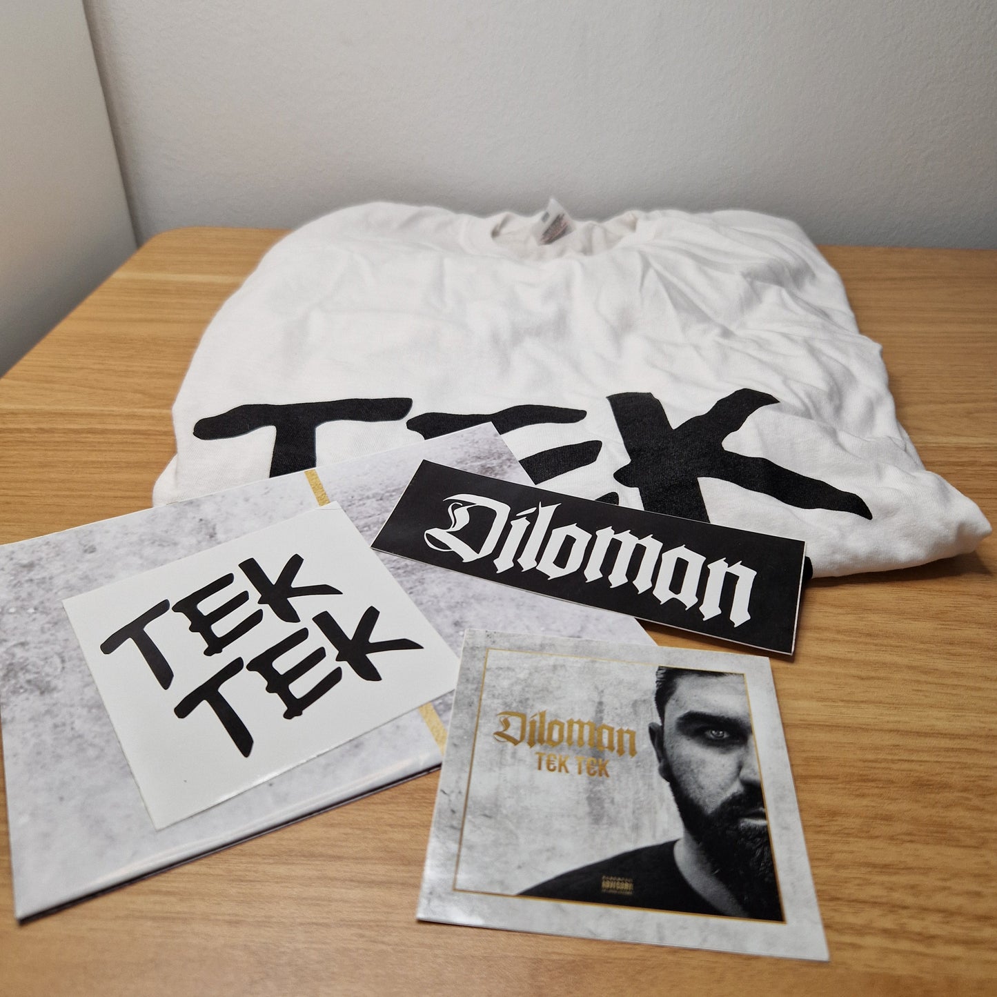 Diloman - Tek Tek Limited Fanbox ohne Album