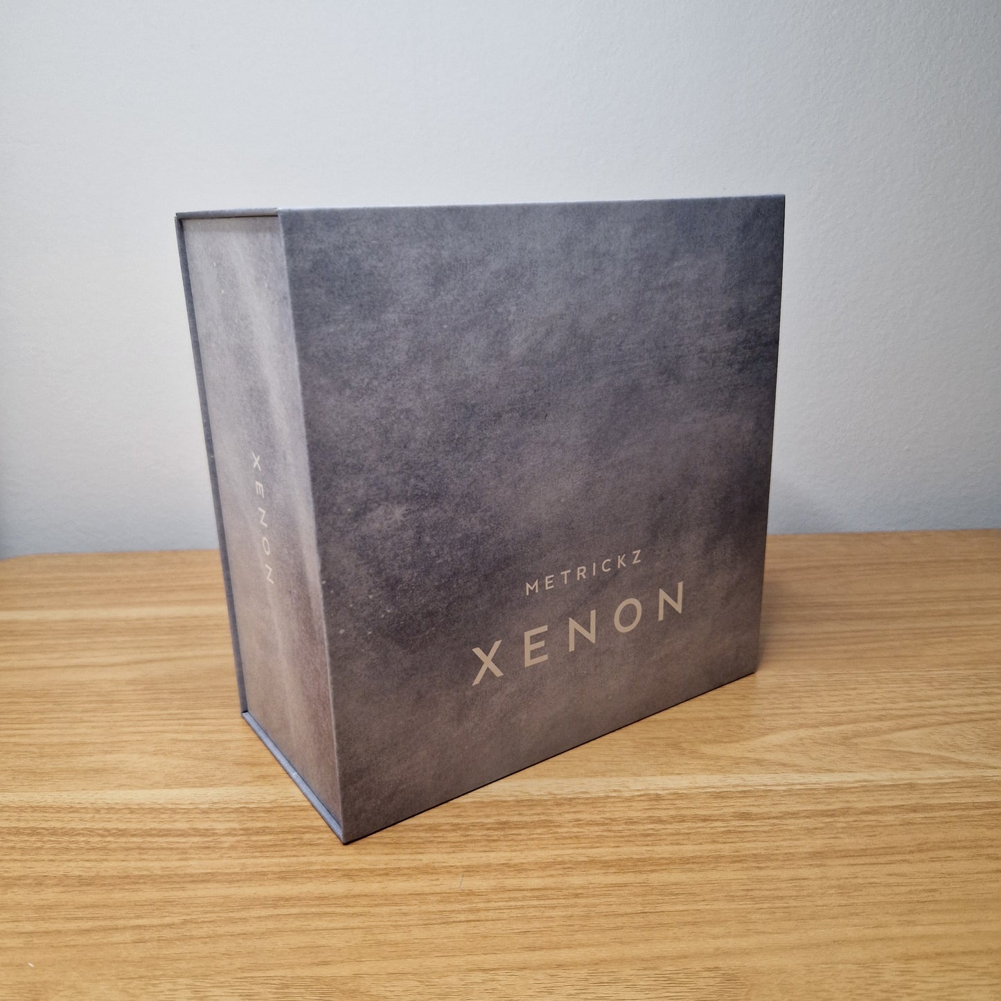 Metrickz - Xenon Deluxe Box unvollständig