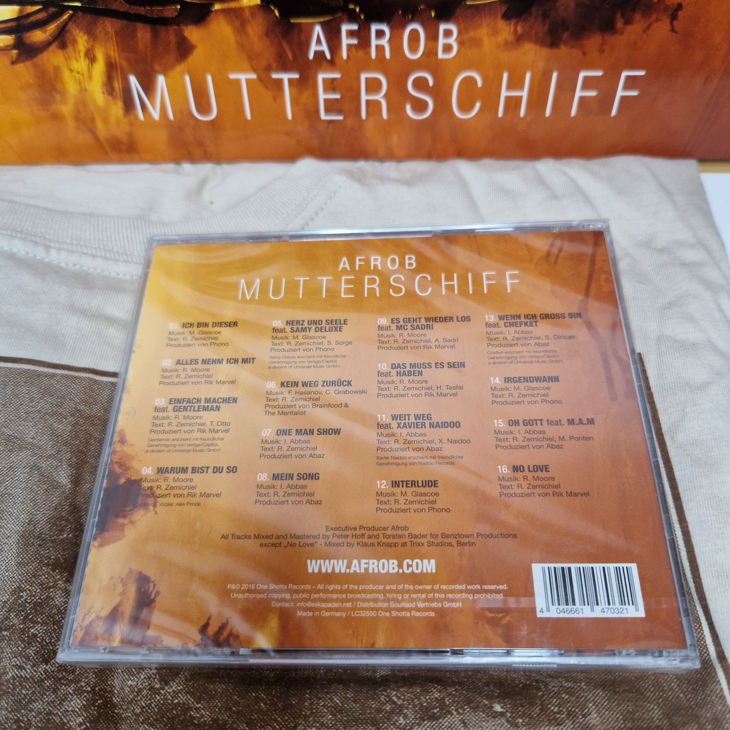 Afrob - Mutterschiff Limited Holz Box-Set