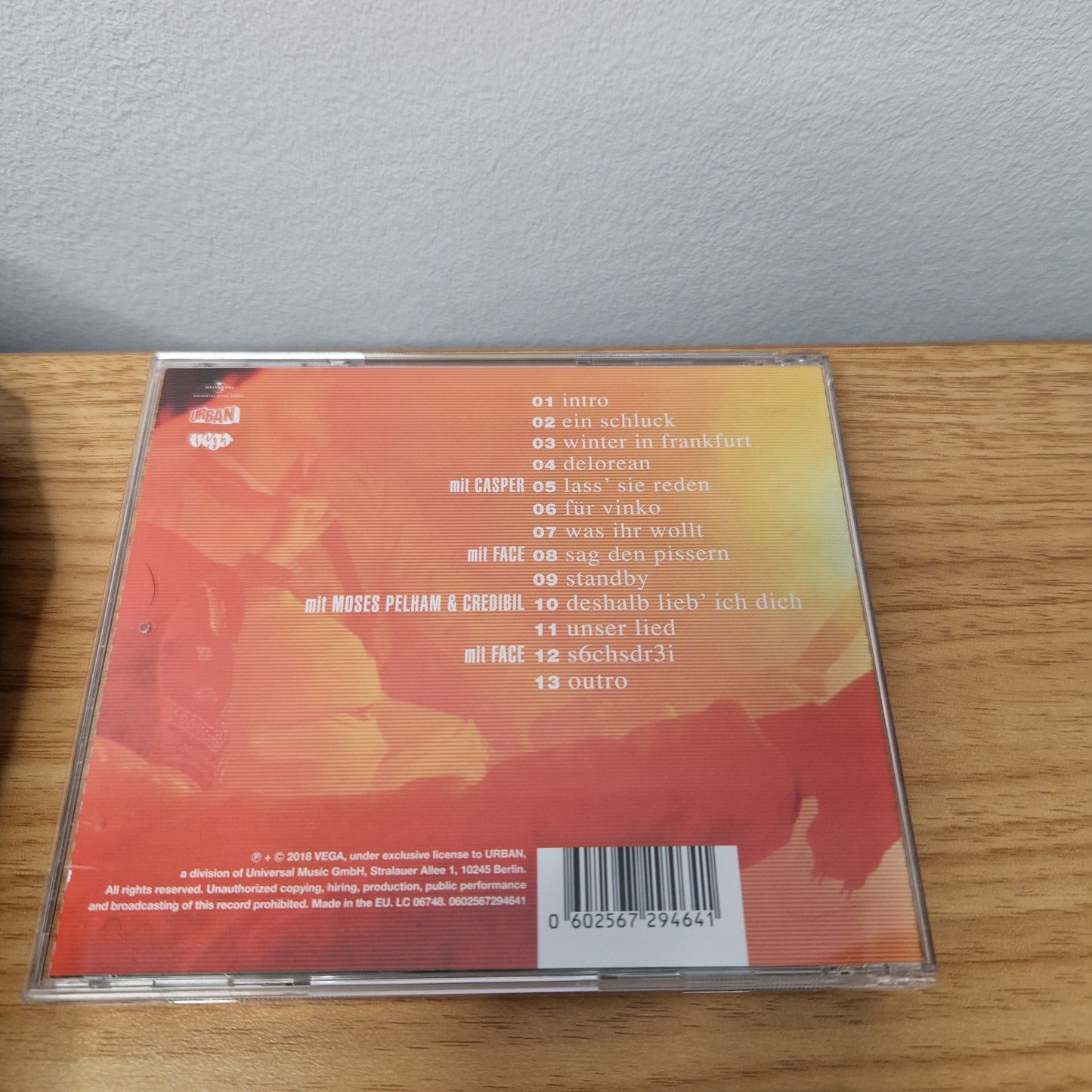 Vega - V Limited Deluxe Box