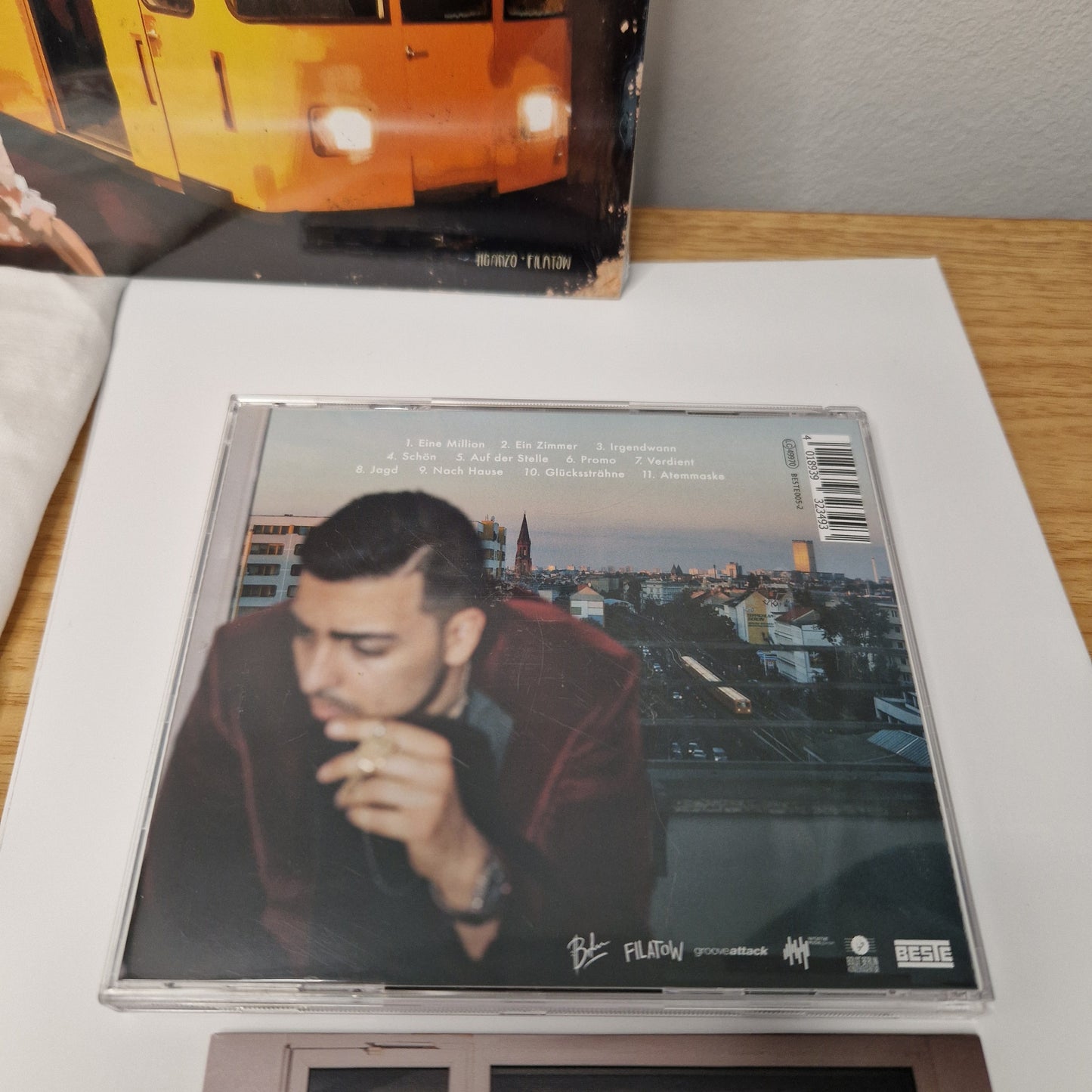 Brkn - Einzimmervilla Limited Fan Box