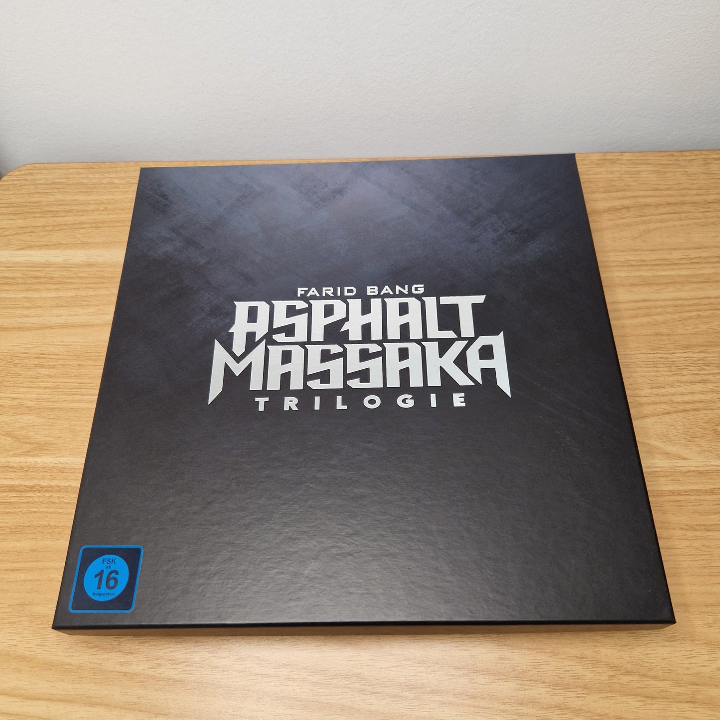 Asphalt Massaka - Die Trilogie Limited Box Set