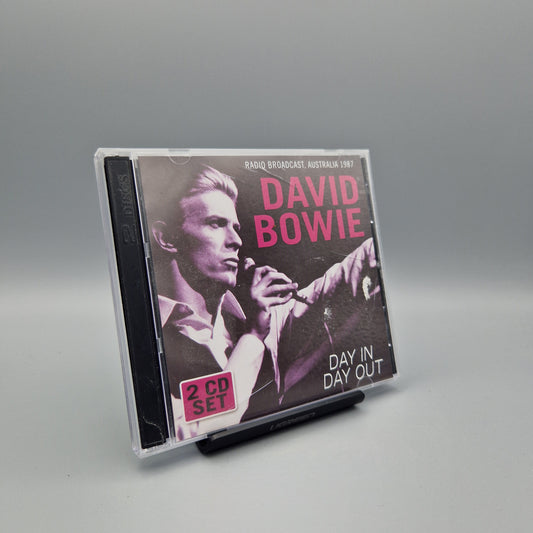 Musik CD: David Bowie - Day in Day out	2 CD Set	Hülle defekt