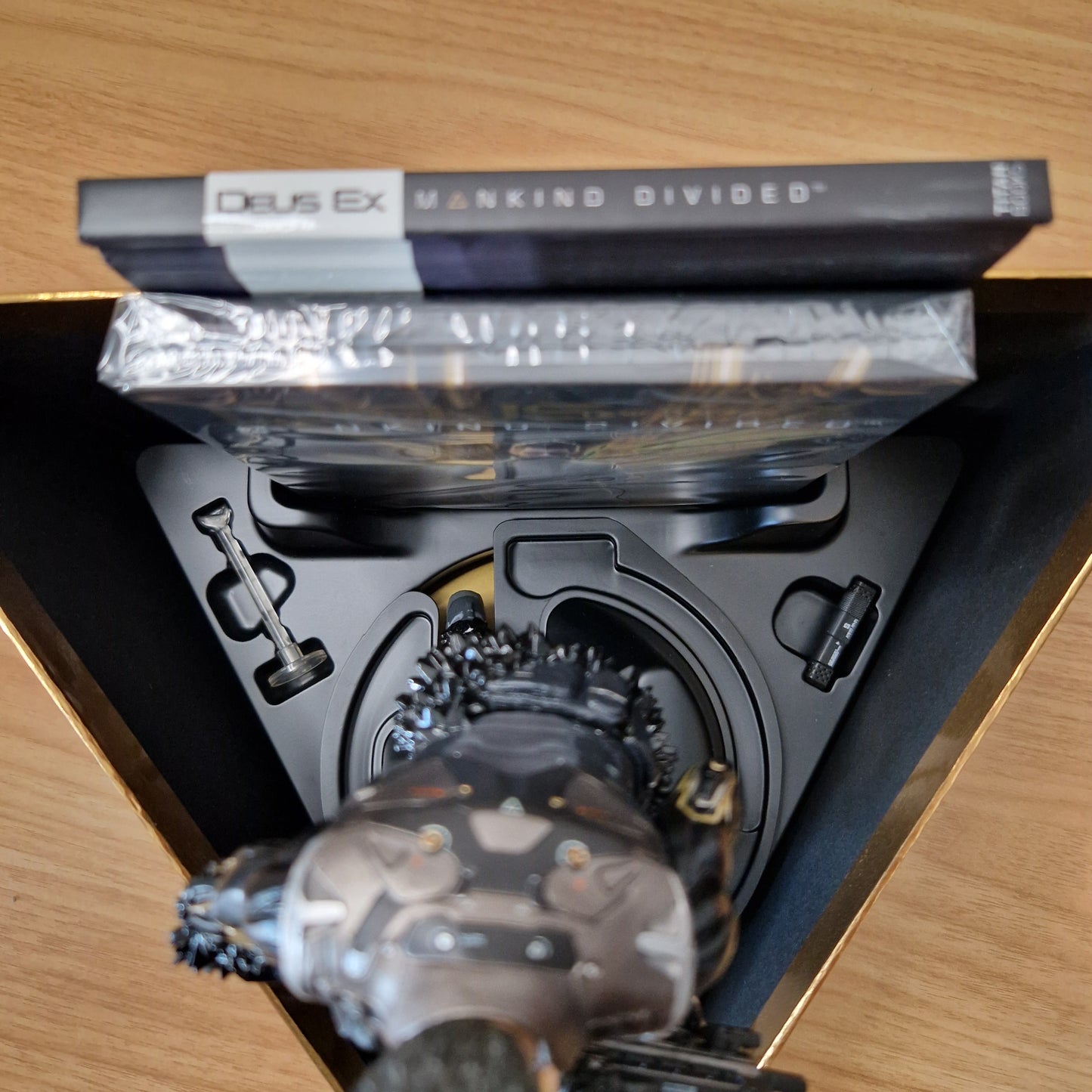 Playstation 4 Spiel: Deus Ex: Mankind Divided Collector's Edition