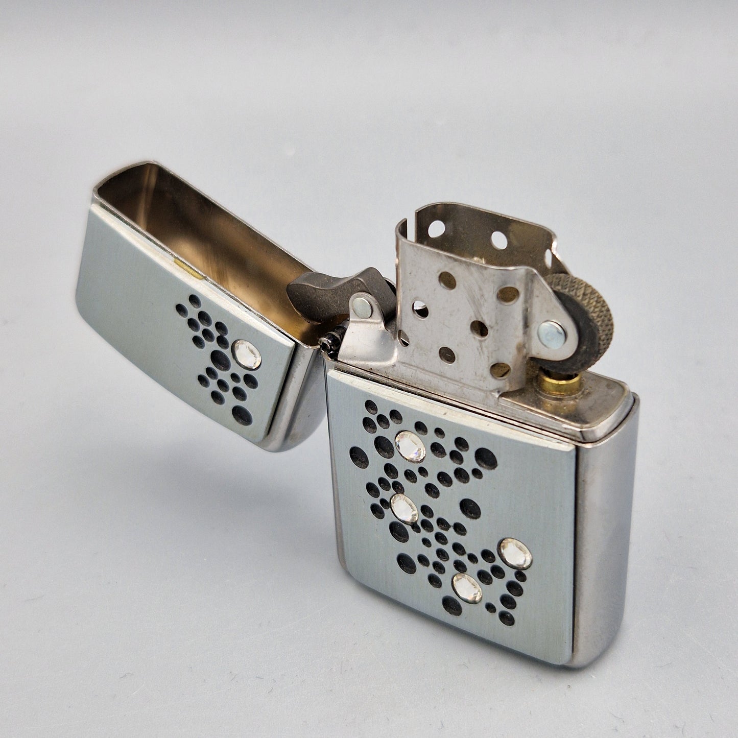 Zippo Feuerzeug Punkte und Steine G08 Lighter - ungezündet - ohne OVP