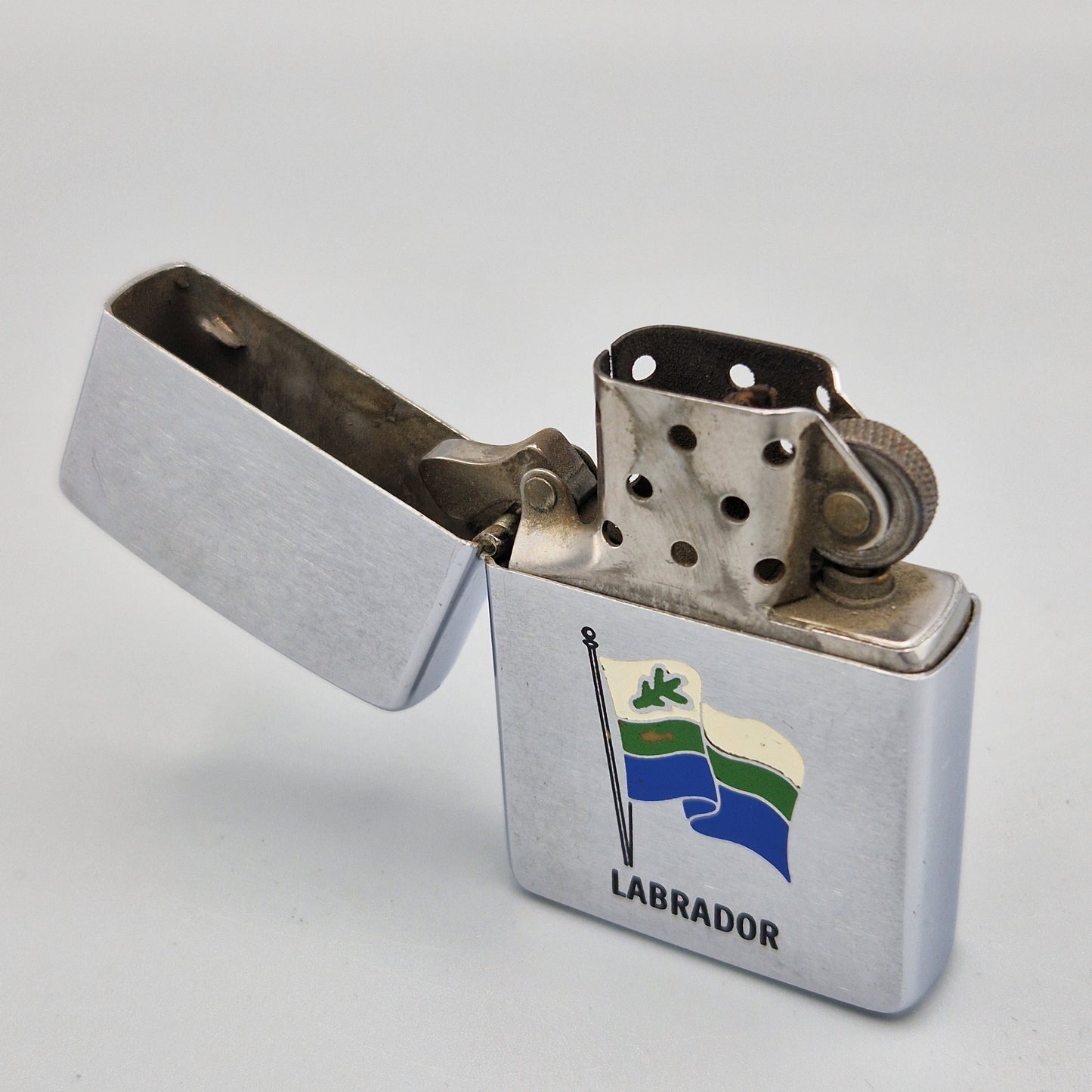 Zippo Feuerzeug Labrador Flagge	I X (1994)	Lighter - gebraucht - ohne OVP