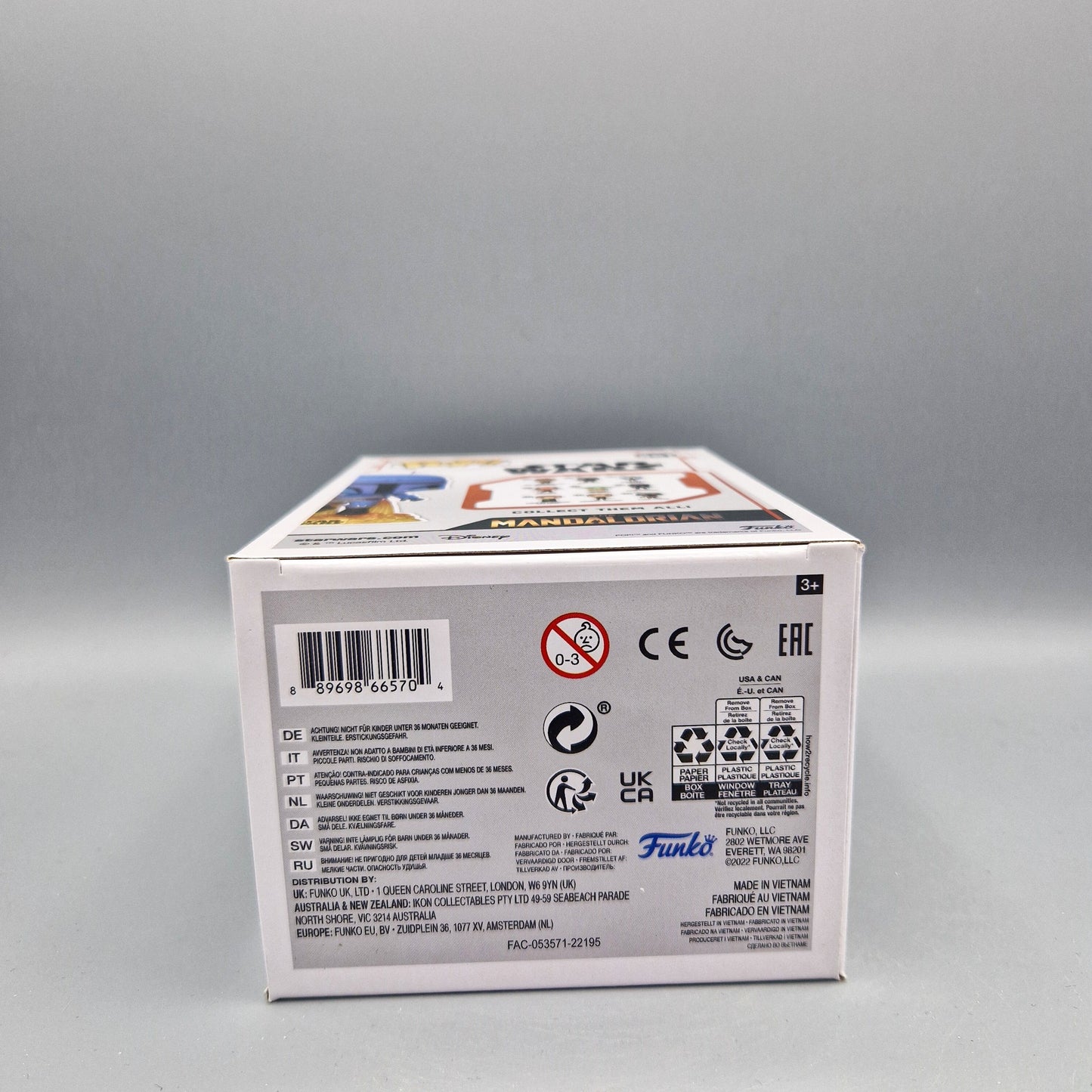 Funko Pop! Star Wars	#561 Mandalorian (No Stripes)	Exclusive