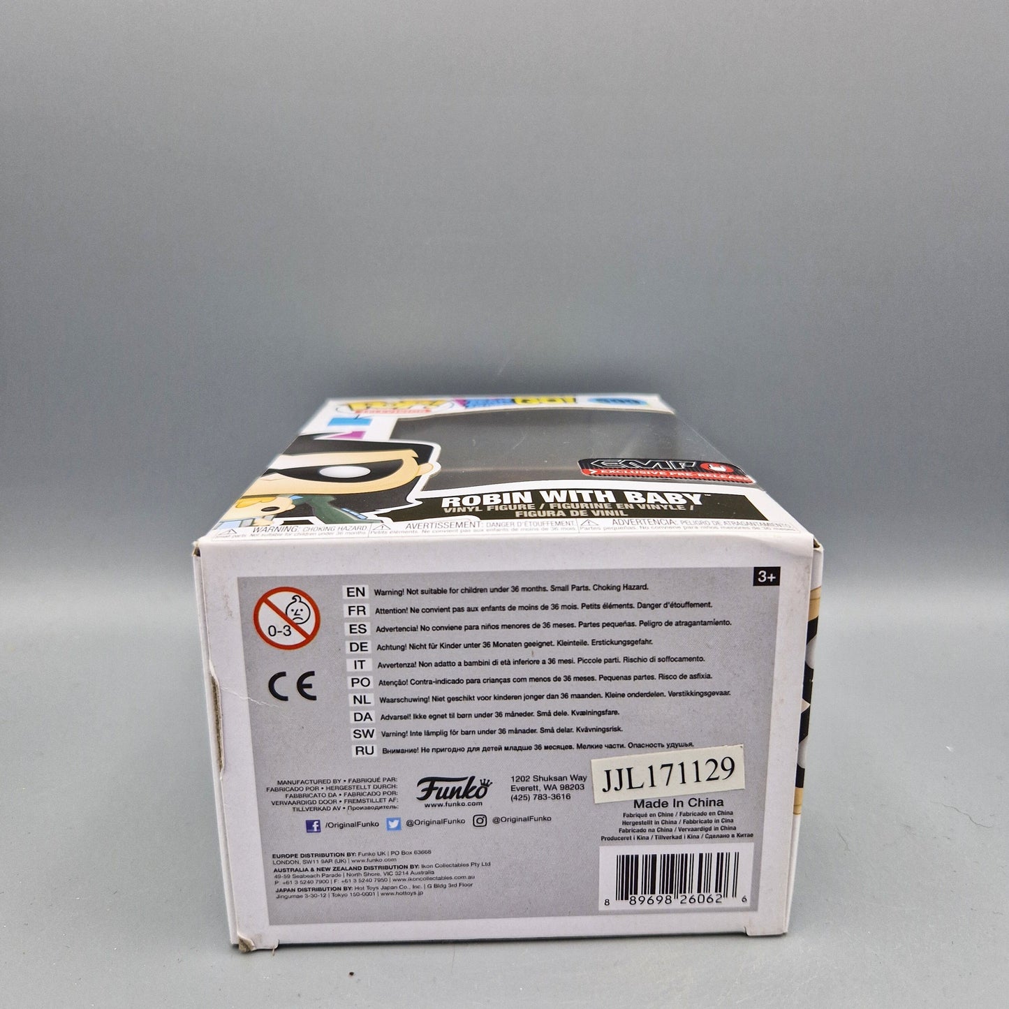 Funko Pop! Television Teen Titans Go! #599 Robin with Baby Exclusive Vinylfigur