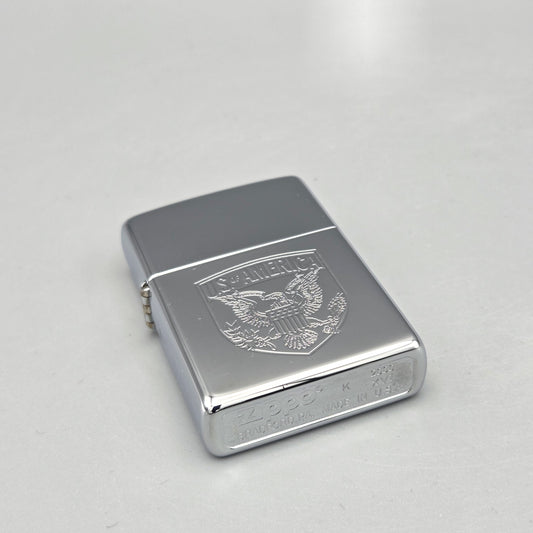 Zippo U. S. of America	K XVI (2000)	Feuerzeug	Lighter - ungezündet