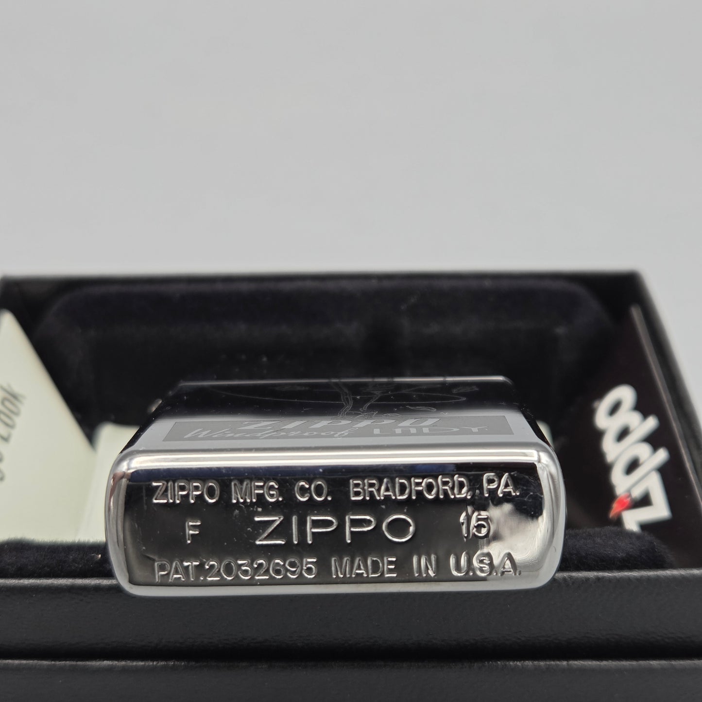 Zippo Windy Lady Feuerzeug Lighter - ungezündet, inkl. Schachtel