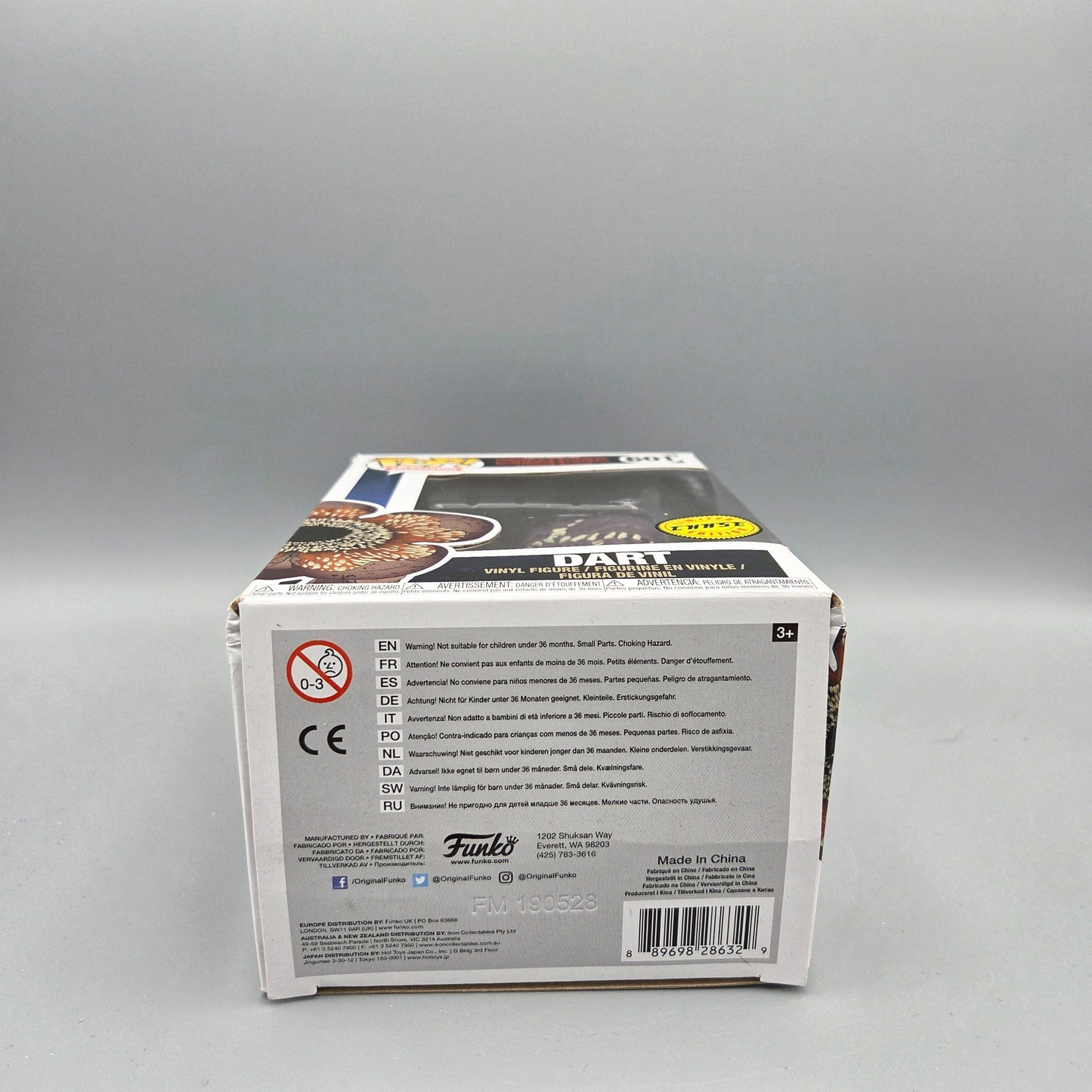 Funko Pop! Stranger Things #601 Dart Chase Television Box beschädigt