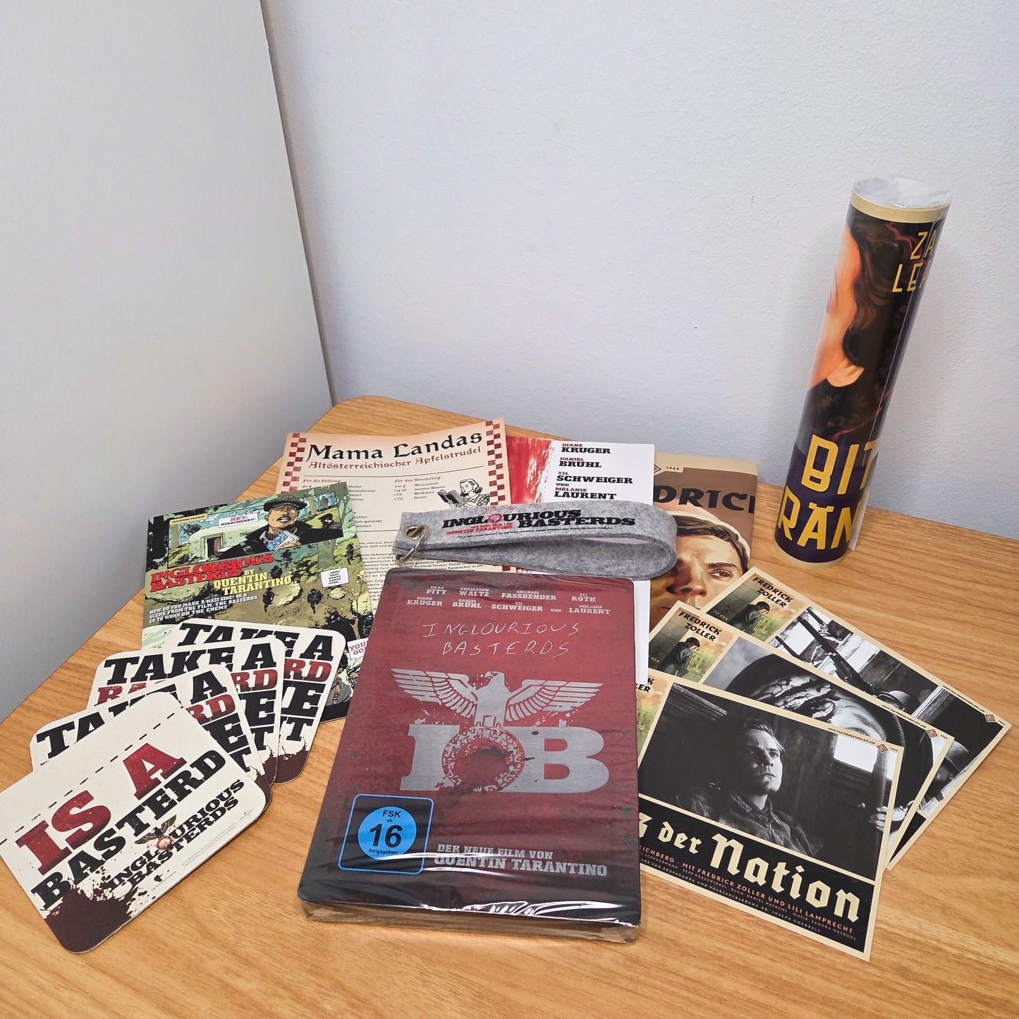 Inglourious Basterds Collector's Box DVD