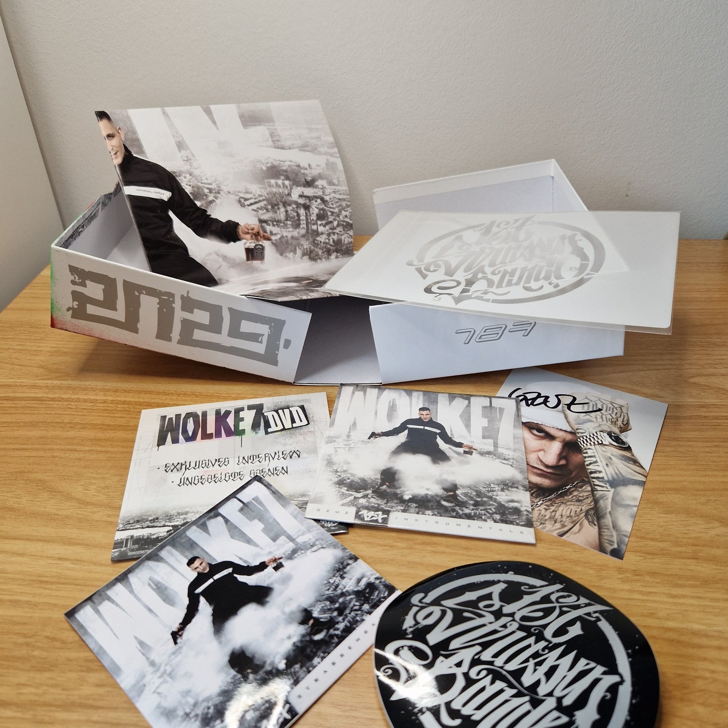 Gzuz - Wolke 7	Box-Set	unvollständig