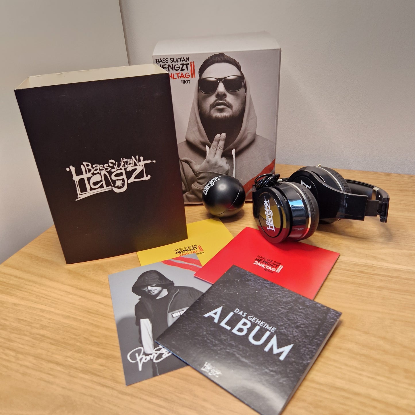 Bass Sultan Hengzt - 2ahltag: Riot	Limited Box-Set Zustand: Sehr Gut