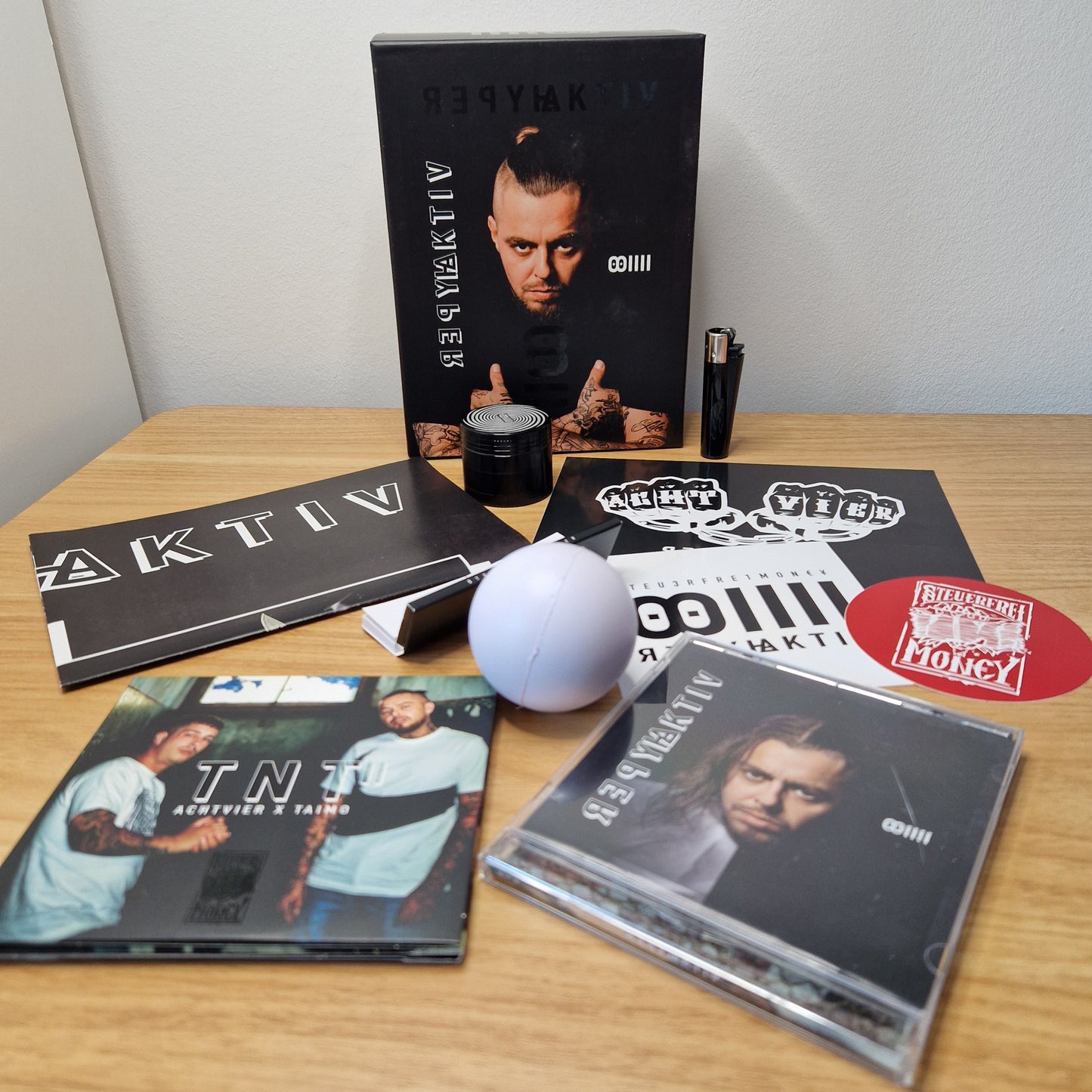 AchtVier - Hyperaktiv	Limited Fanbox