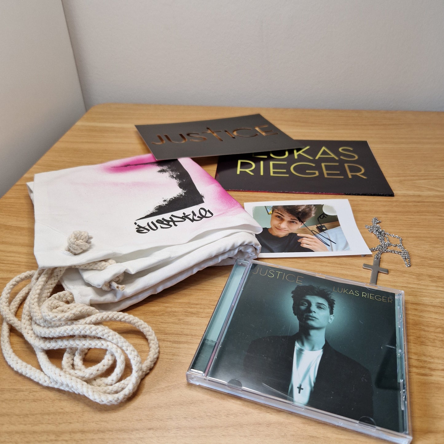 Lukas Rieger - Justice	#TeamRieger Box