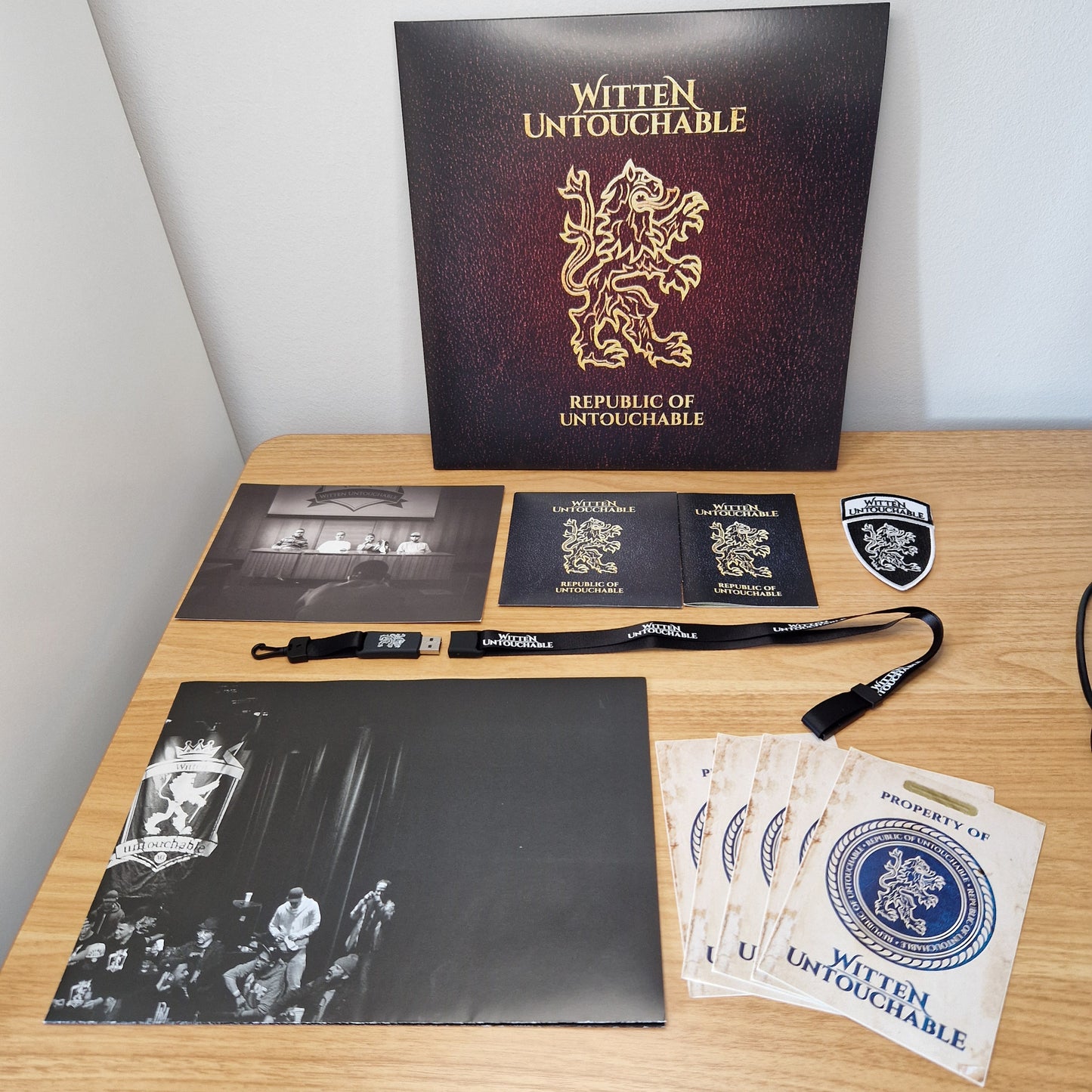 Witten Untouchable - Republic of Untouchable	Limited Box