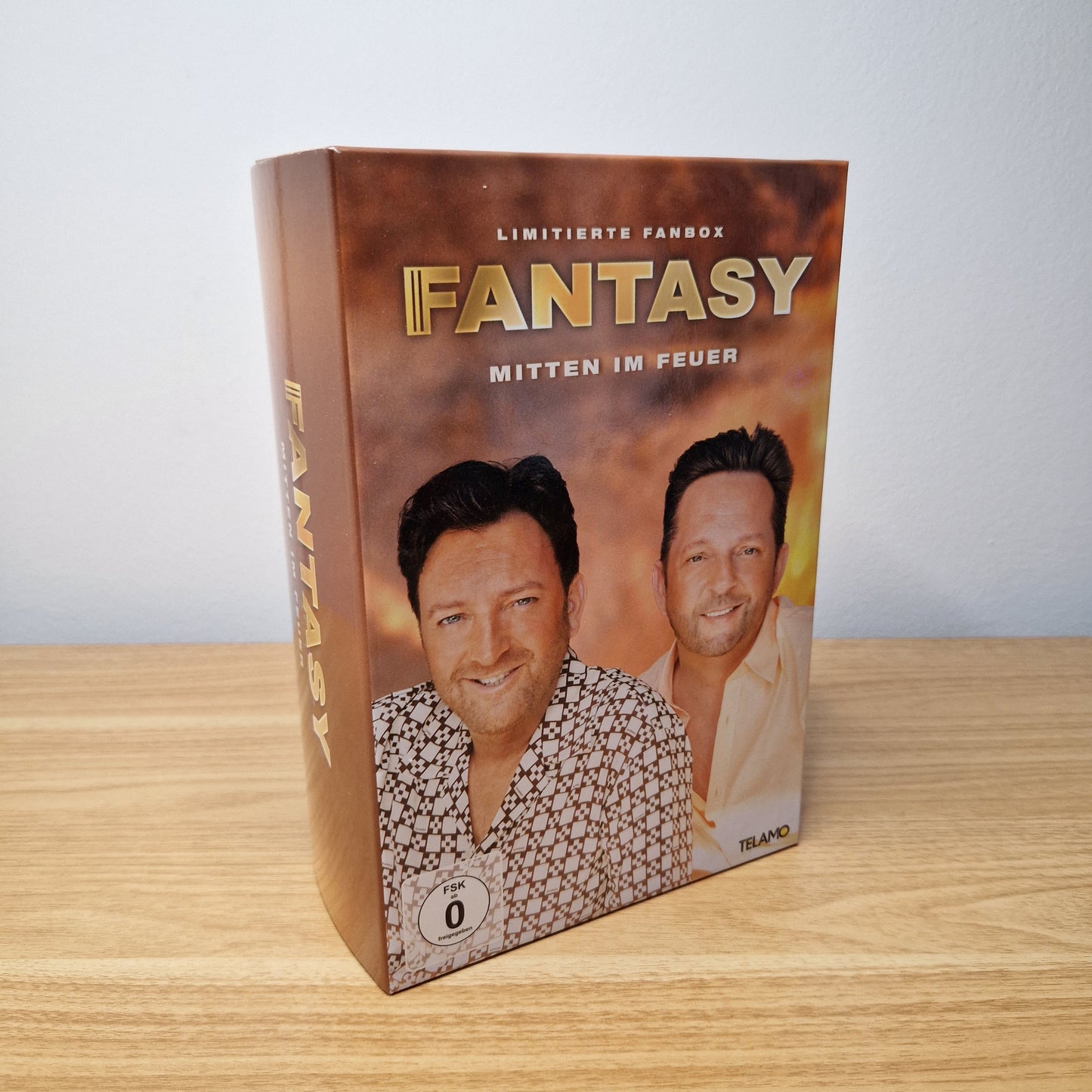 Fantasy - Mitten im Feuer	Limitierte Fanbox