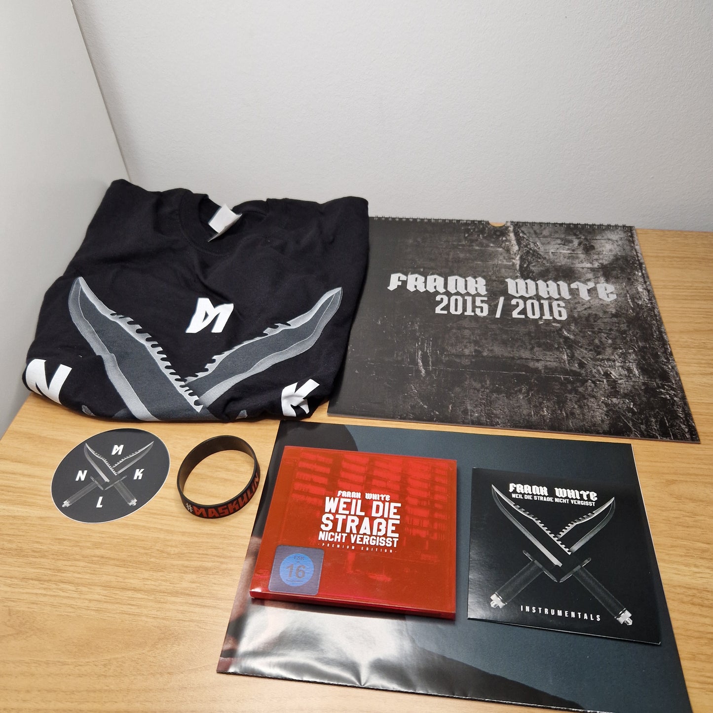 Fler präsentiert Frank White - Weil die Straße nicht vergisst	Limited Fan Box