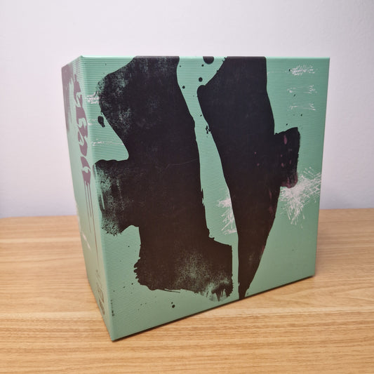 Vega - V	Limited Deluxe Box