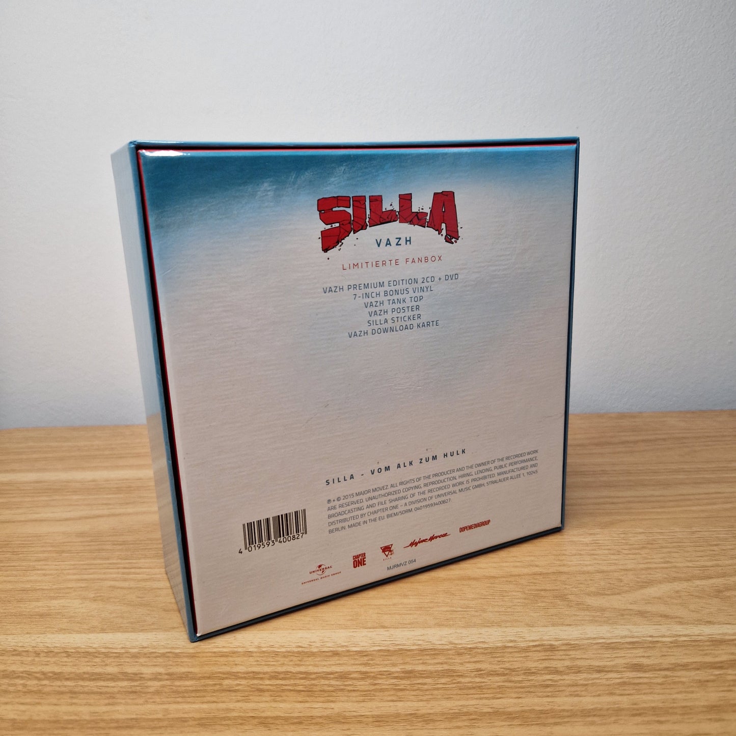 Silla - V.A.Z.H.	Limited Fan Edition