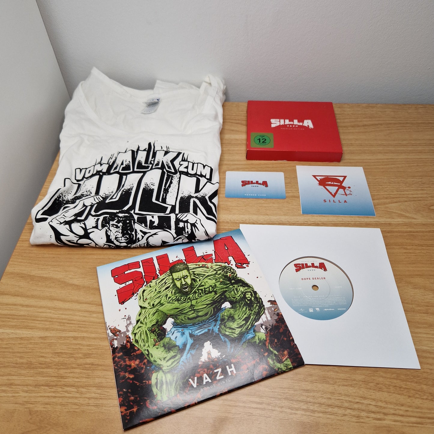 Silla - V.A.Z.H.	Limited Fan Edition