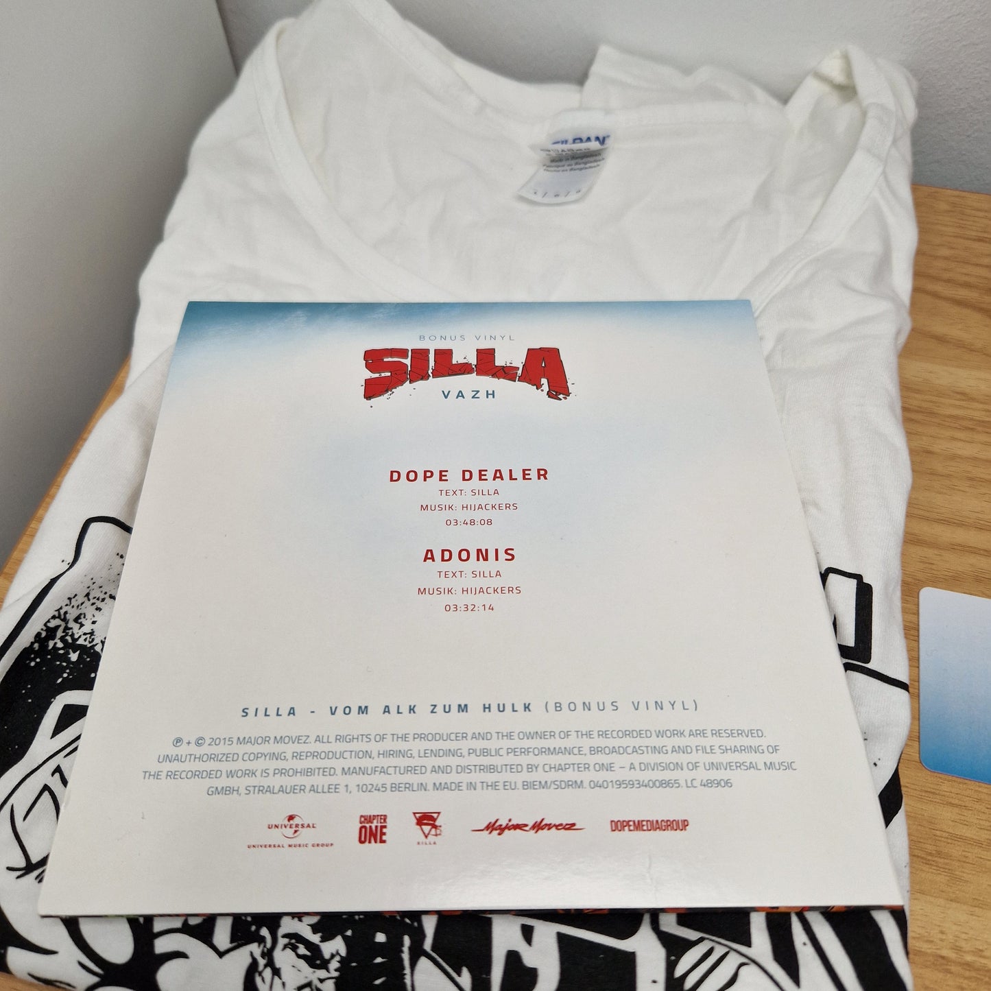 Silla - V.A.Z.H.	Limited Fan Edition