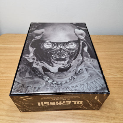 Olexesh x Hellyes - Ufos überm Block	Limited Box