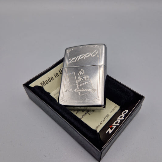 Zippo Feuerzeug 60004339	25th Anniversary	D18	Lighter - ungezündet