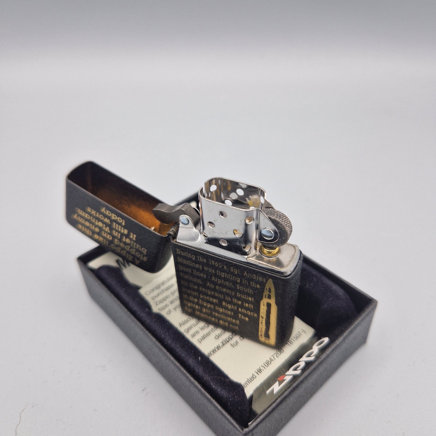 Zippo Feuerzeug Catching Bull	K16	Lighter - ungezündet
