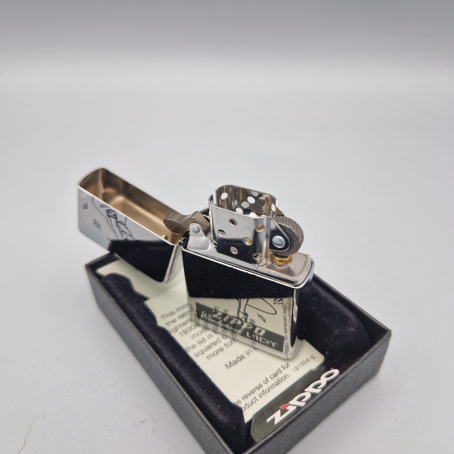 Zippo Feuerzeug Windy	A16	Lighter - ungezündet