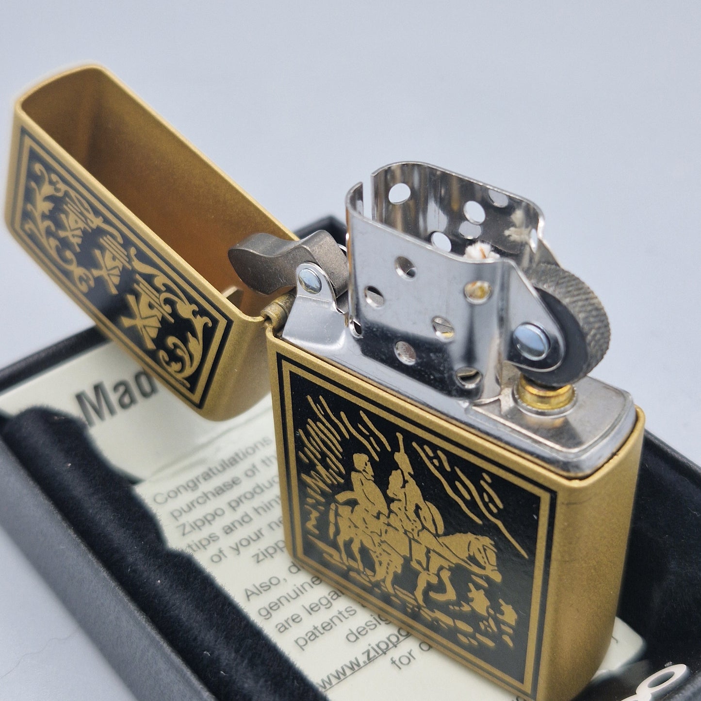 Zippo Feuerzeug 60003970	La Mancha	L17	Lighter - ungezündet