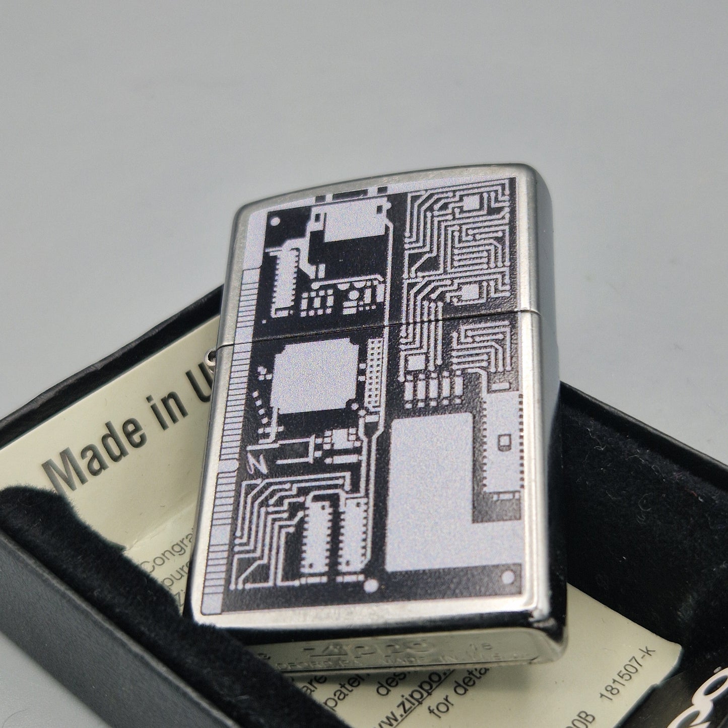 Zippo Feuerzeug 60004336	Science	G18	Lighter - ungezündet
