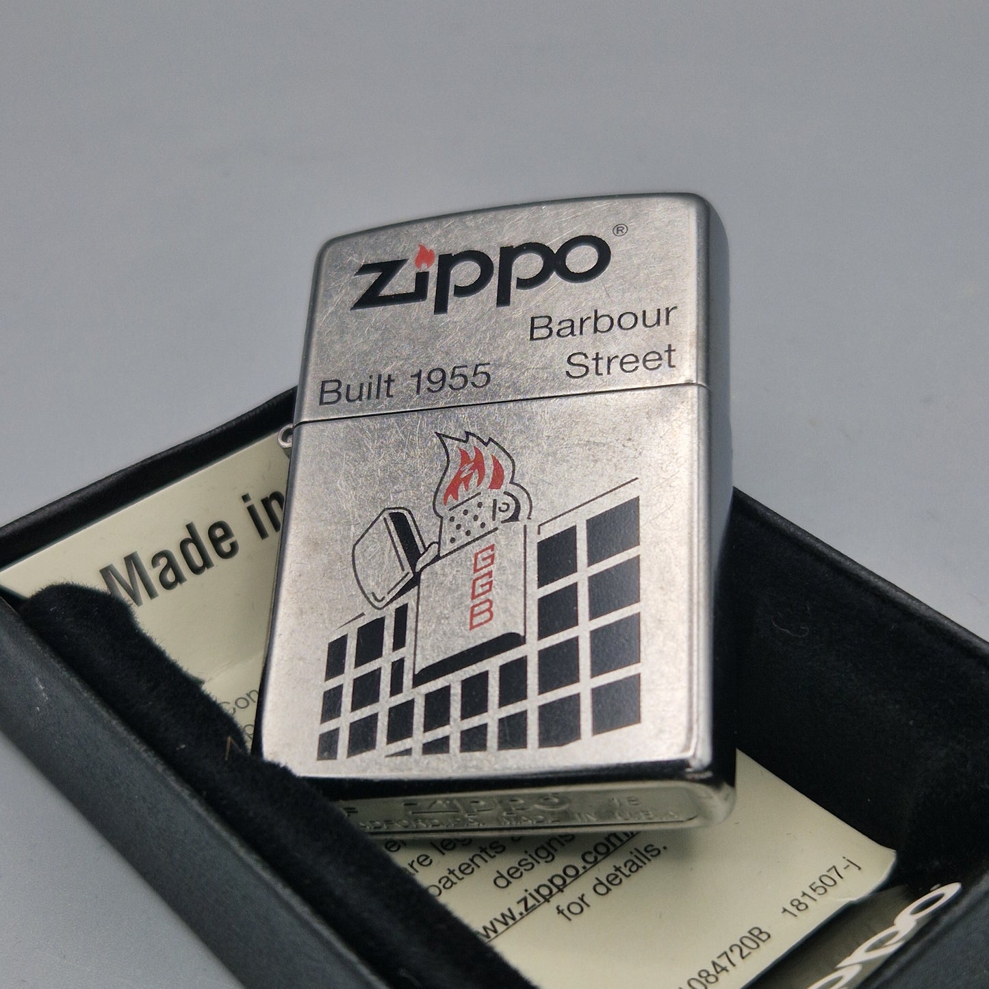 Zippo Feuerzeug 60004320	Barbour St Building	F18	Lighter - ungezündet