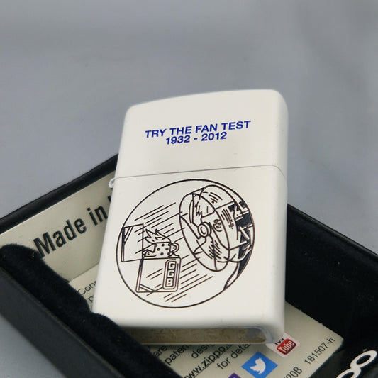 Zippo Feuerzeug Fan Test	A15	Lighter - ungezündet