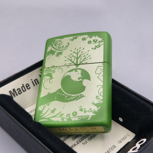Zippo Feuerzeug 60003887	Environment	J17	Lighter - ungezündet