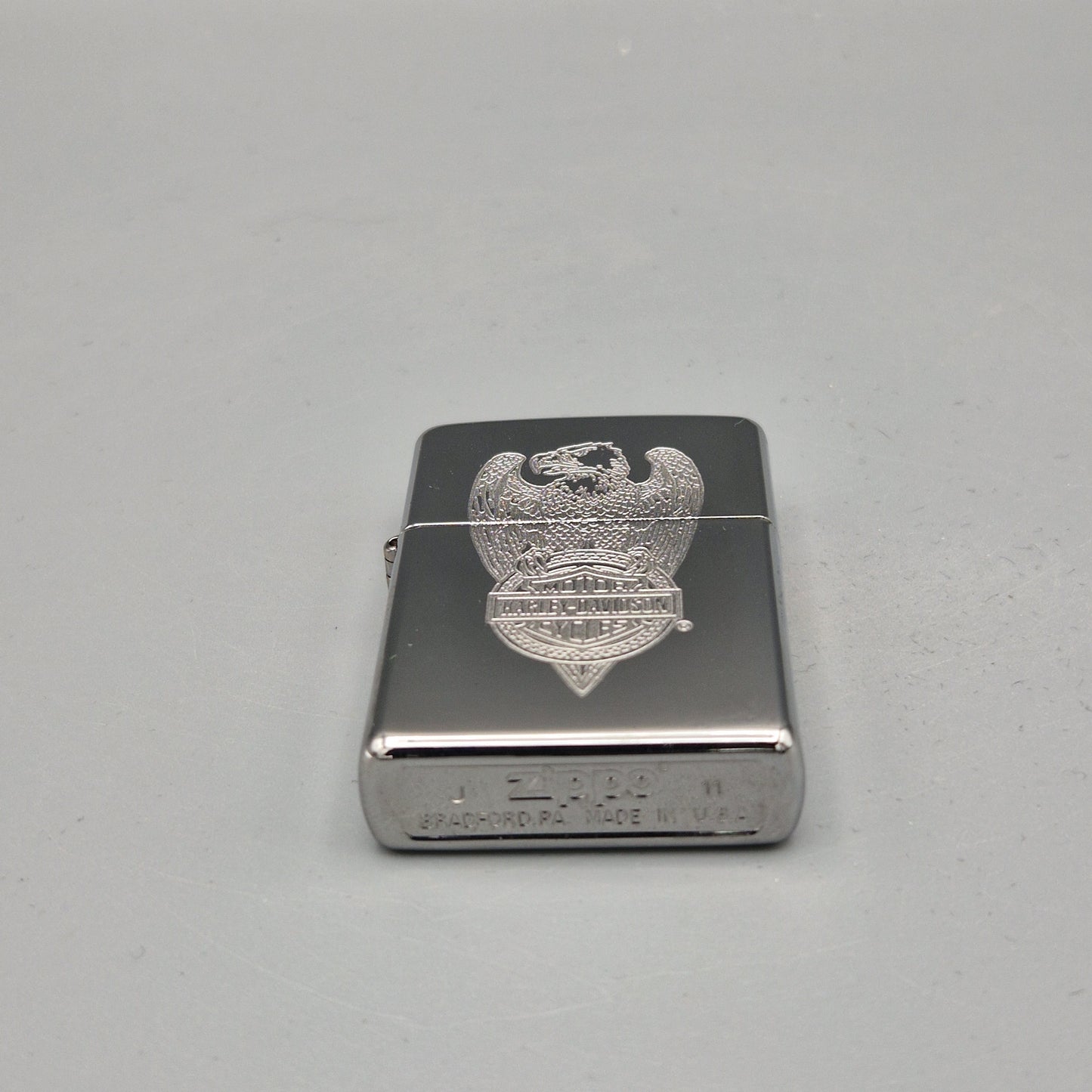 Zippo Feuerzeug 2002474	Harley Davidson Eagle	J11	Lighter - ungezündet - ohne OVP