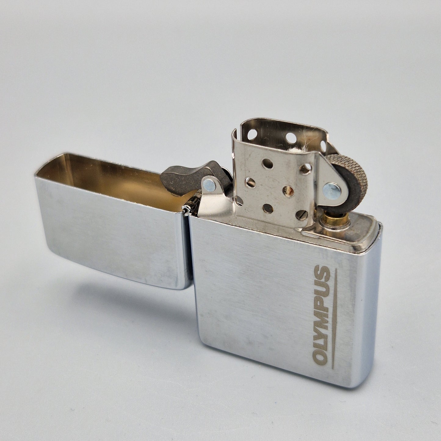 Zippo Feuerzeug Olympus	F04	Lighter - ungezündet - ohne OVP