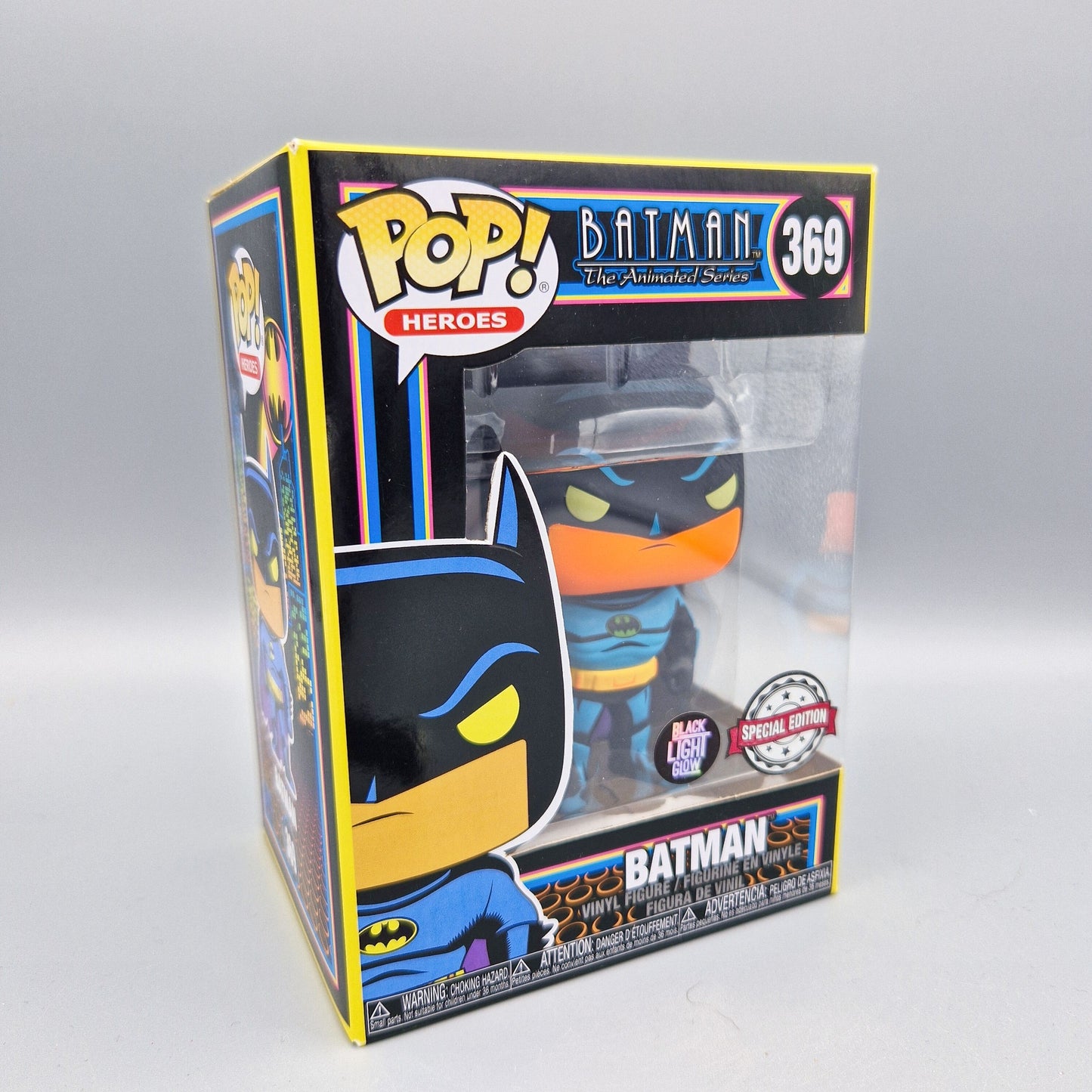 Funko Pop! Heroes	Batman	#369 Batman	Black Light Glow	Vinylfigur