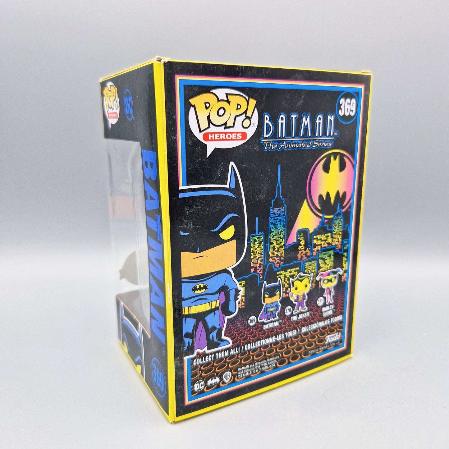 Funko Pop! Heroes	Batman	#369 Batman	Black Light Glow	Vinylfigur