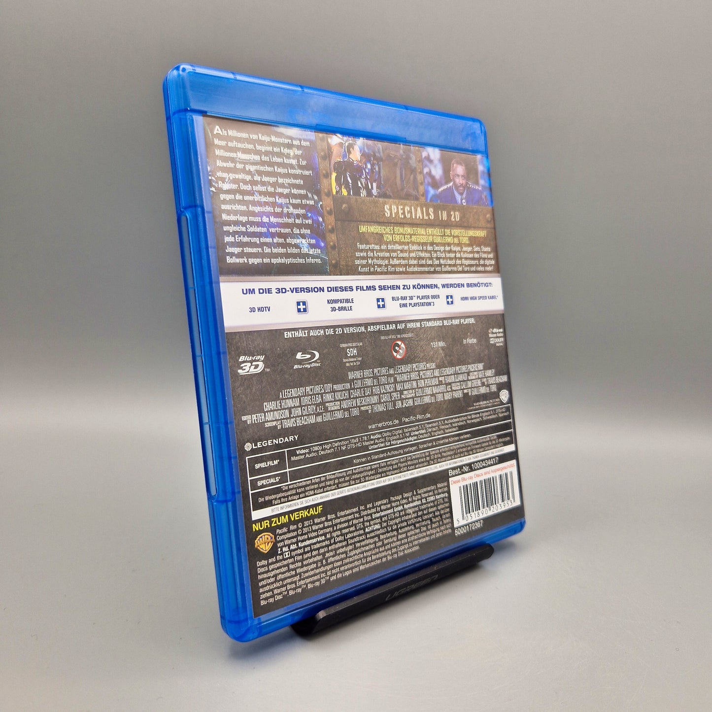 Pacific Rim 3D + 2D	3-Disc Edition	Blu-Ray Film