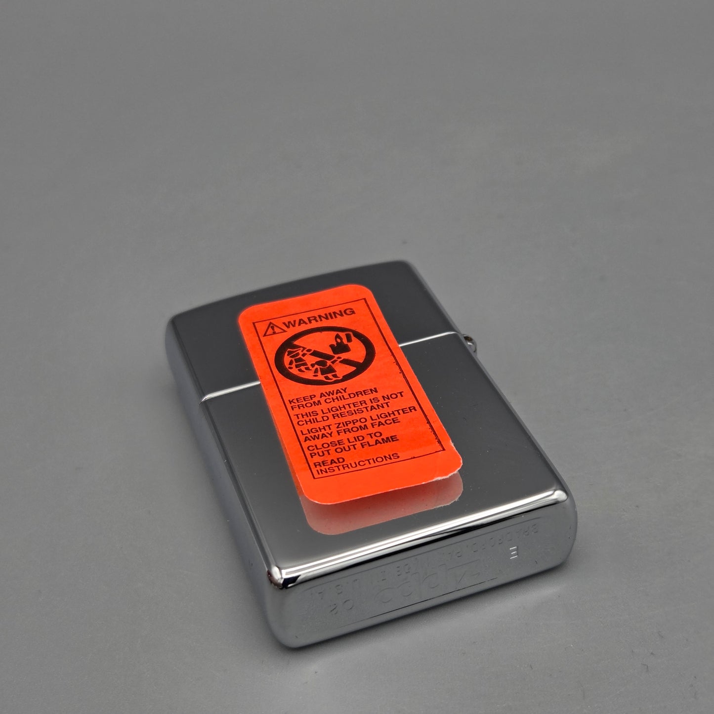 Zippo Island of Guam U. S. A.	E 02	Feuerzeug	Lighter - ungezündet