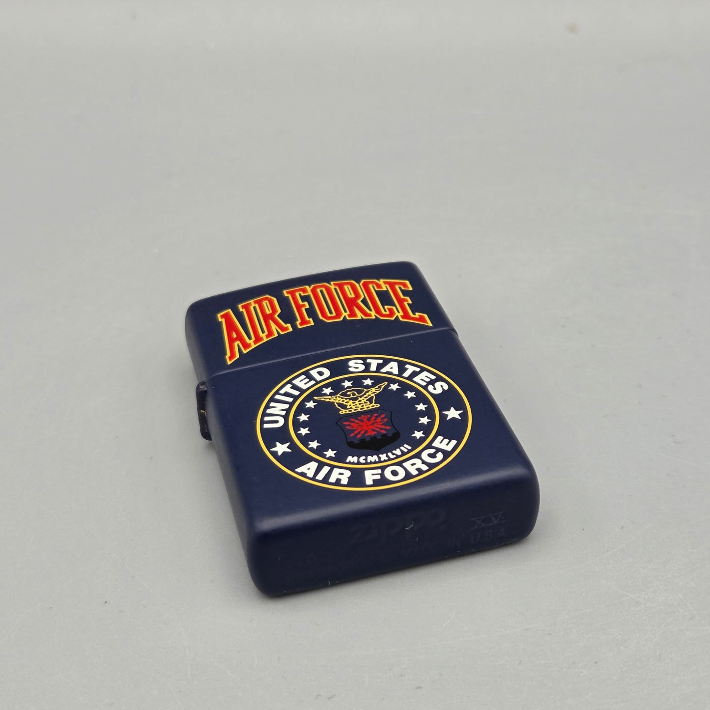 Zippo United States Air Force	A XV (1999)	Feuerzeug	Lighter - ungezündet