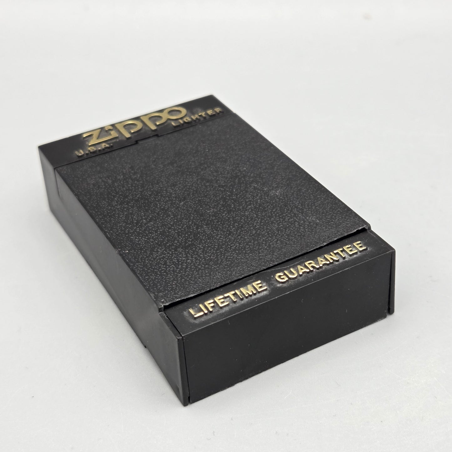 Zippo United States Air Force	A XV (1999)	Feuerzeug	Lighter - ungezündet