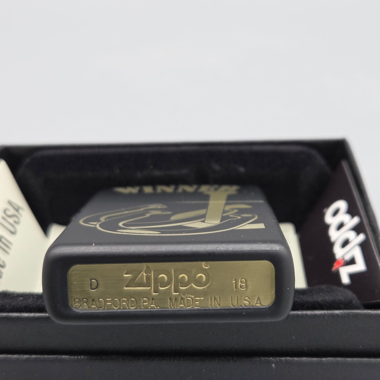 Zippo Horseshoes		Feuerzeug	Lighter - ungezündet, inkl. Schachtel