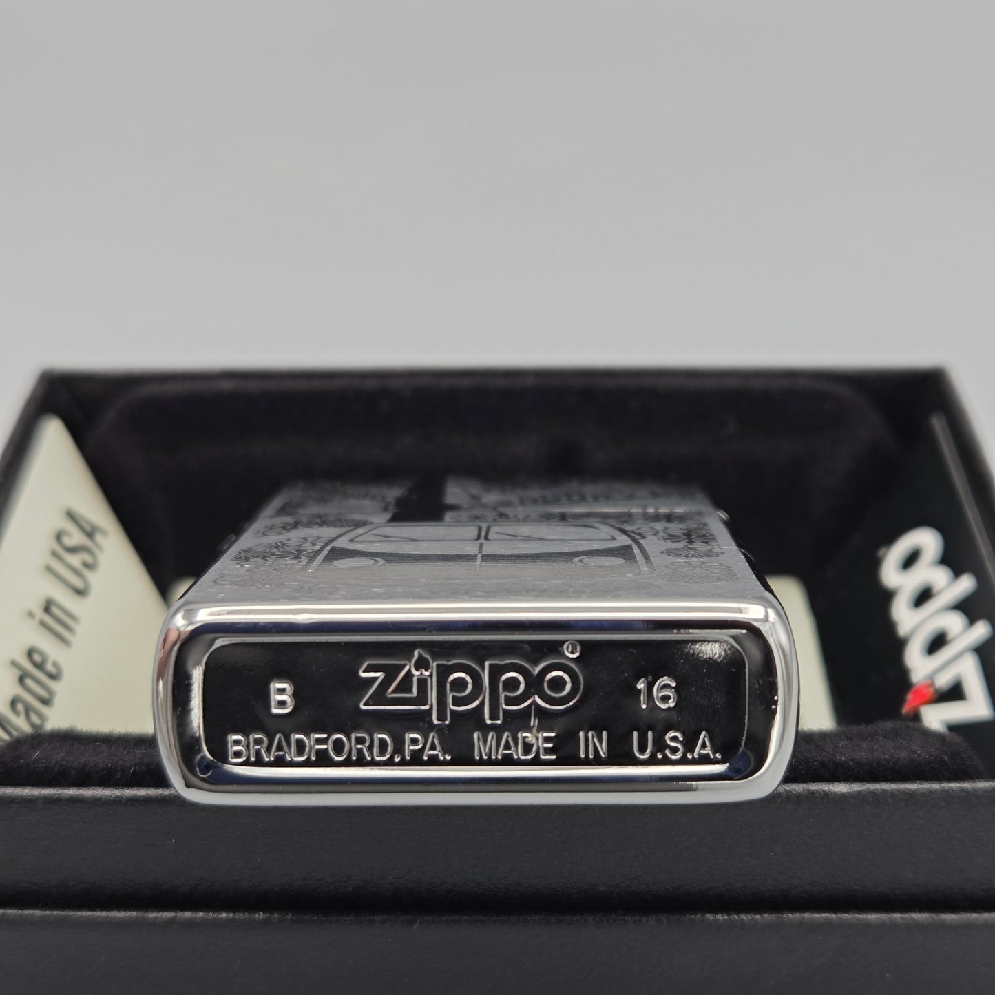 Zippo Flower Power		Feuerzeug	Lighter - ungezündet, inkl. Schachtel