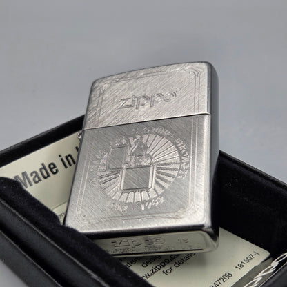 Zippo 50th Anniversary		Feuerzeug	Lighter - ungezündet, inkl. Schachtel