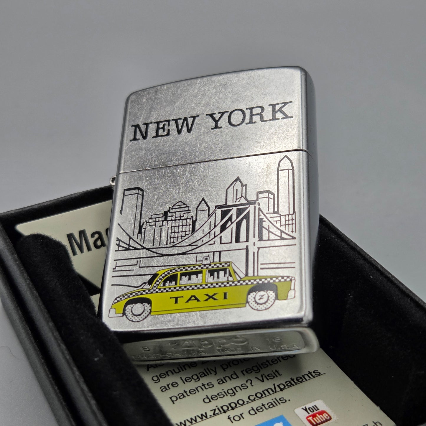 Zippo New York		Feuerzeug	Lighter - ungezündet, inkl. Schachtel